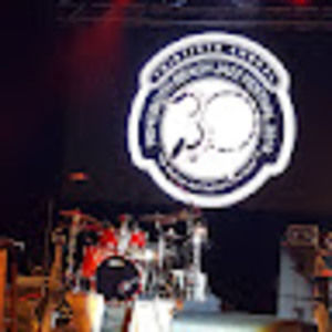 Meet your Posher, Warren